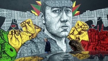Graffiti Nelkenrevolution Lissabon | Bild: picture alliance / AP Photo / Francisco Seco